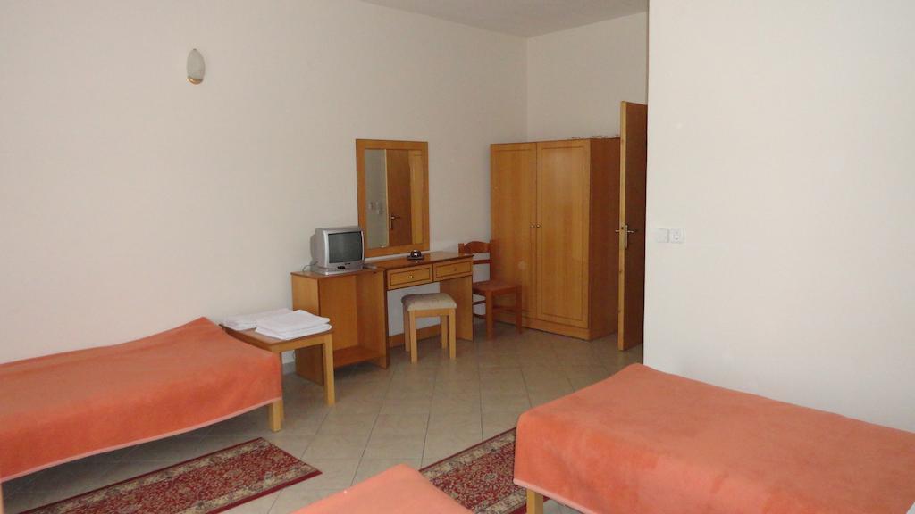 Sérvia Hotel Kastro חדר תמונה