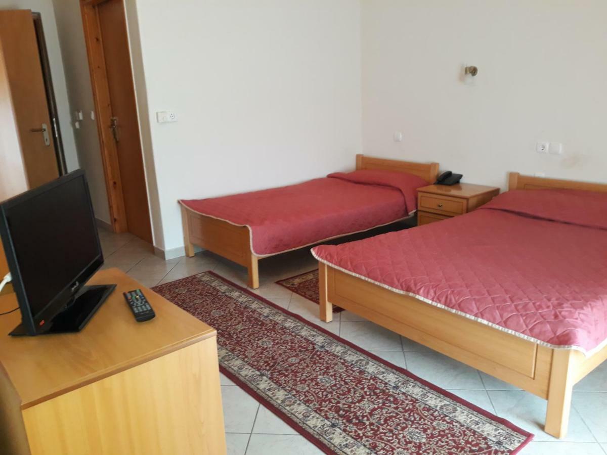 Sérvia Hotel Kastro מראה חיצוני תמונה